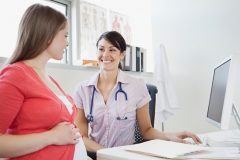 Viêm lộ tuyến cổ tử cung có nên sinh thường không ? 2